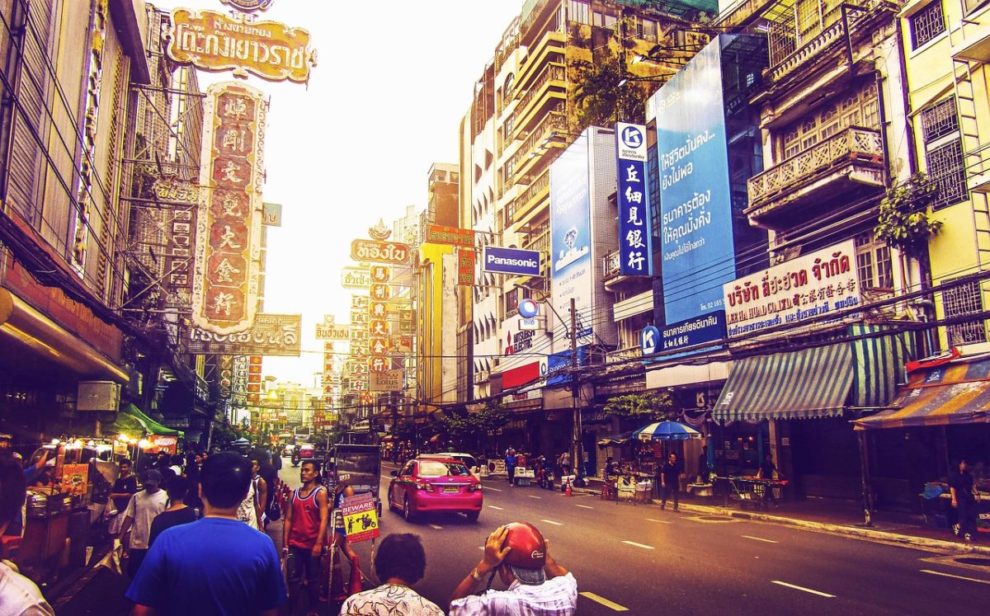 Glavni grad Bangkok u kome možete videti Tajland 21. veka, ali i izuzetne kulturno-istorijske i religijske lokalitete