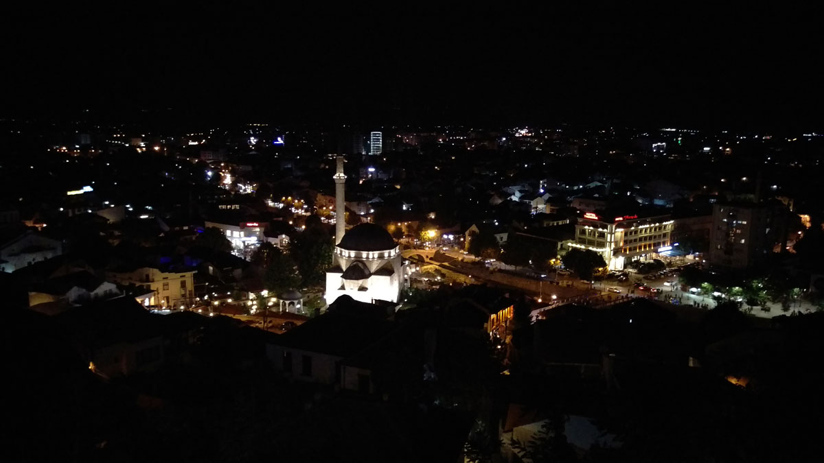 Prizren po noći, foto: Vladimir Marković Looney