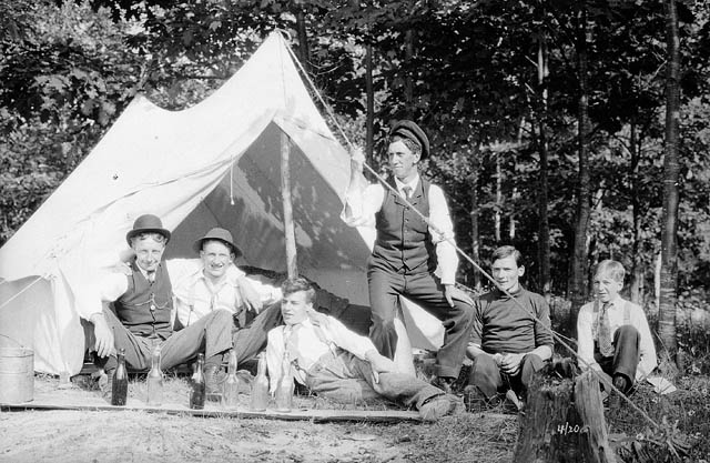 Grupa kampera iz 1906. godine, Autor: F. W. Micklethwaite / Wikipedia