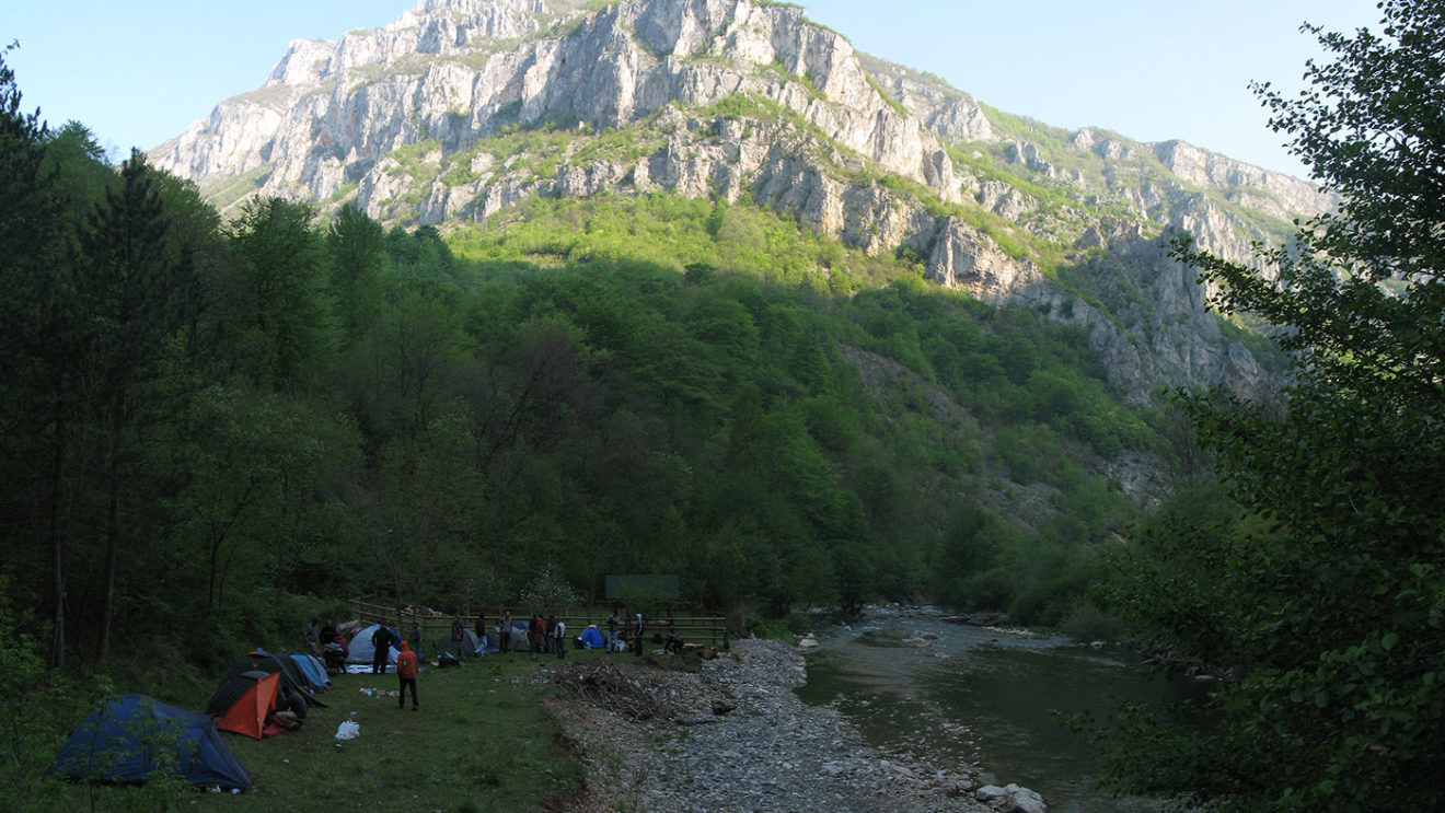 Bitno je da vas u šatoru sunce ne budi prerano, tako da razmislite o kampovanju u kanjonu, foto: Uroš Nedeljković