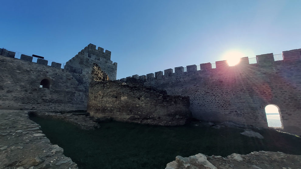 U tvrđavi Ram se nalaze ostaci džamije iz turskog perioda koja nije obnovljena, foto: Uroš Nedeljković