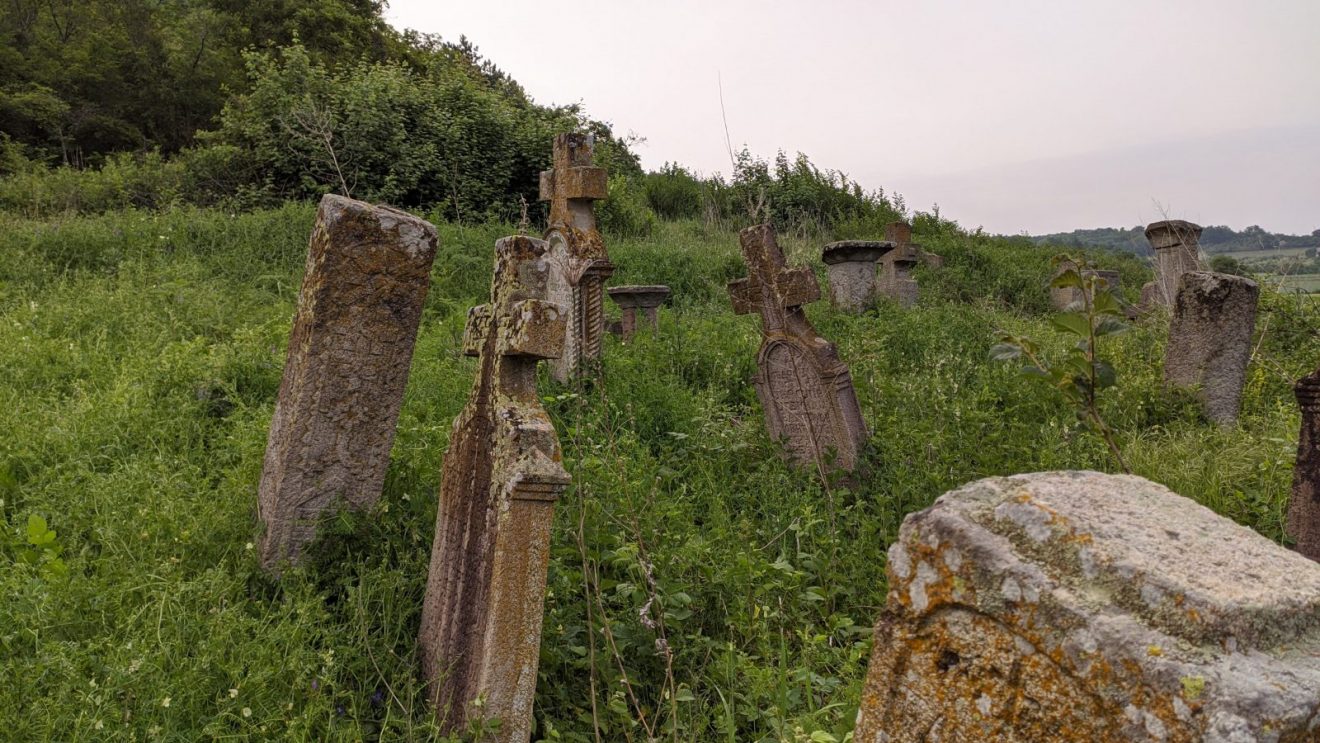 Meterijal koji je korišćen za pravljenje spomenika je sa Boračkog krša, foto: Uroš Nedeljković