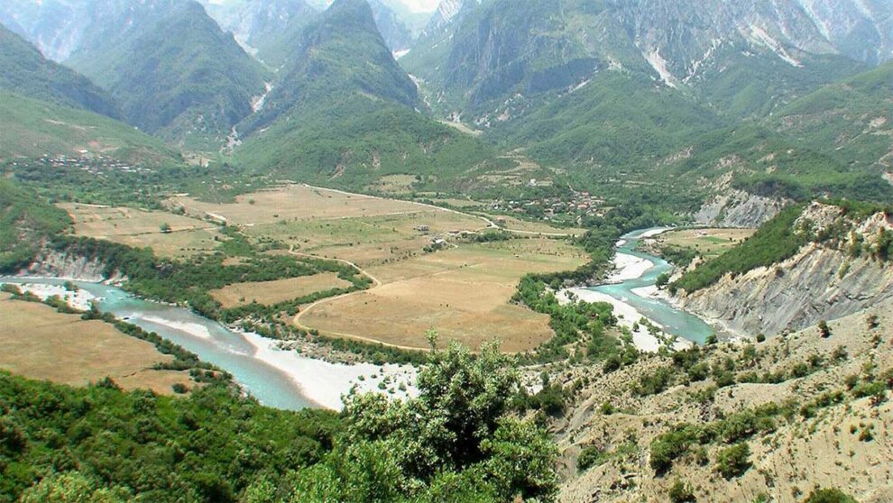 Vjosa reka Albanija